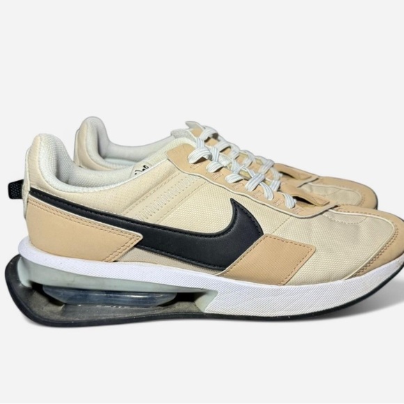 Nike Air Max Pre-day running shoes in Bone Colorway - Picture 4 of 7